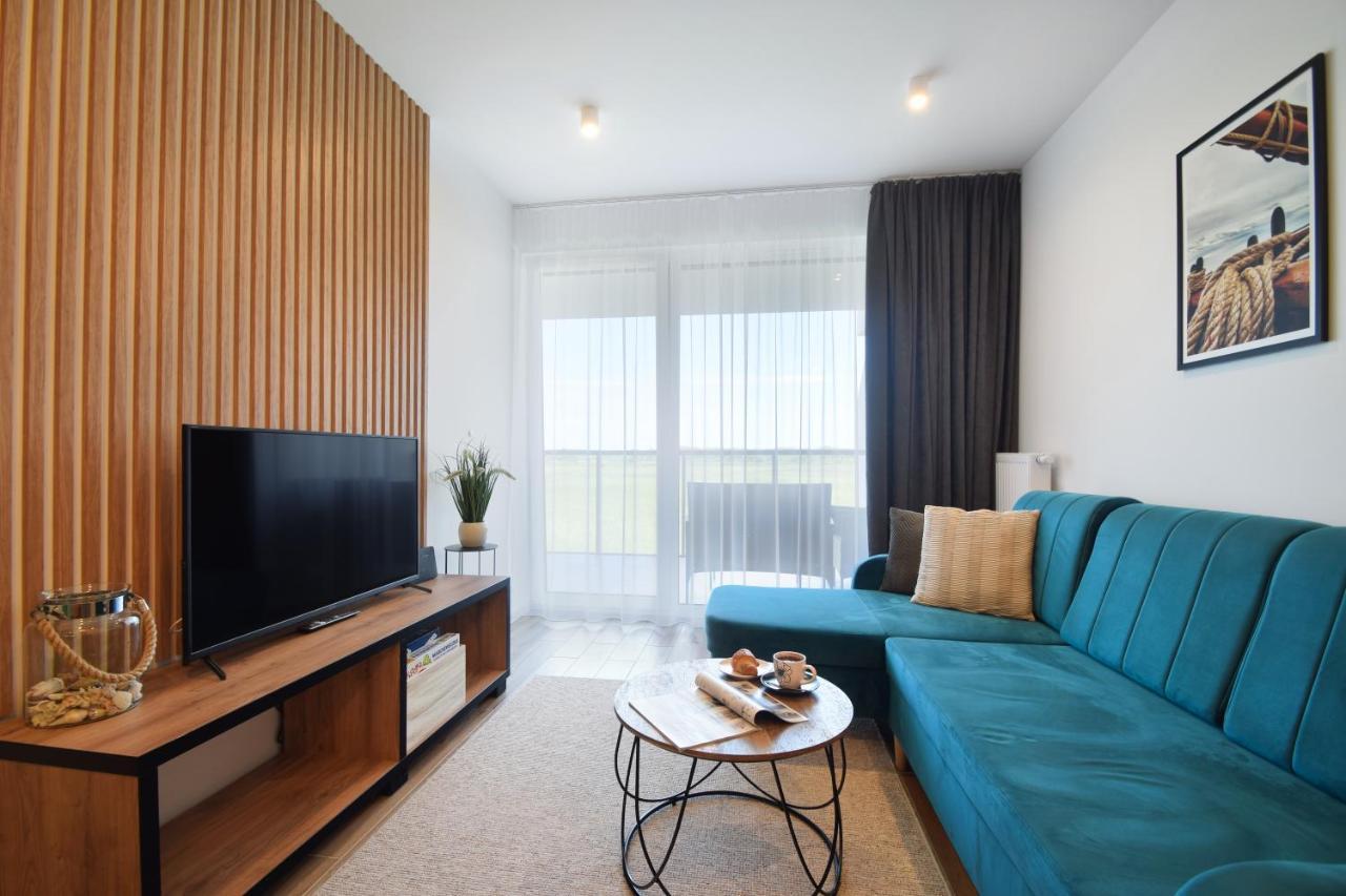 Westin House 215 *